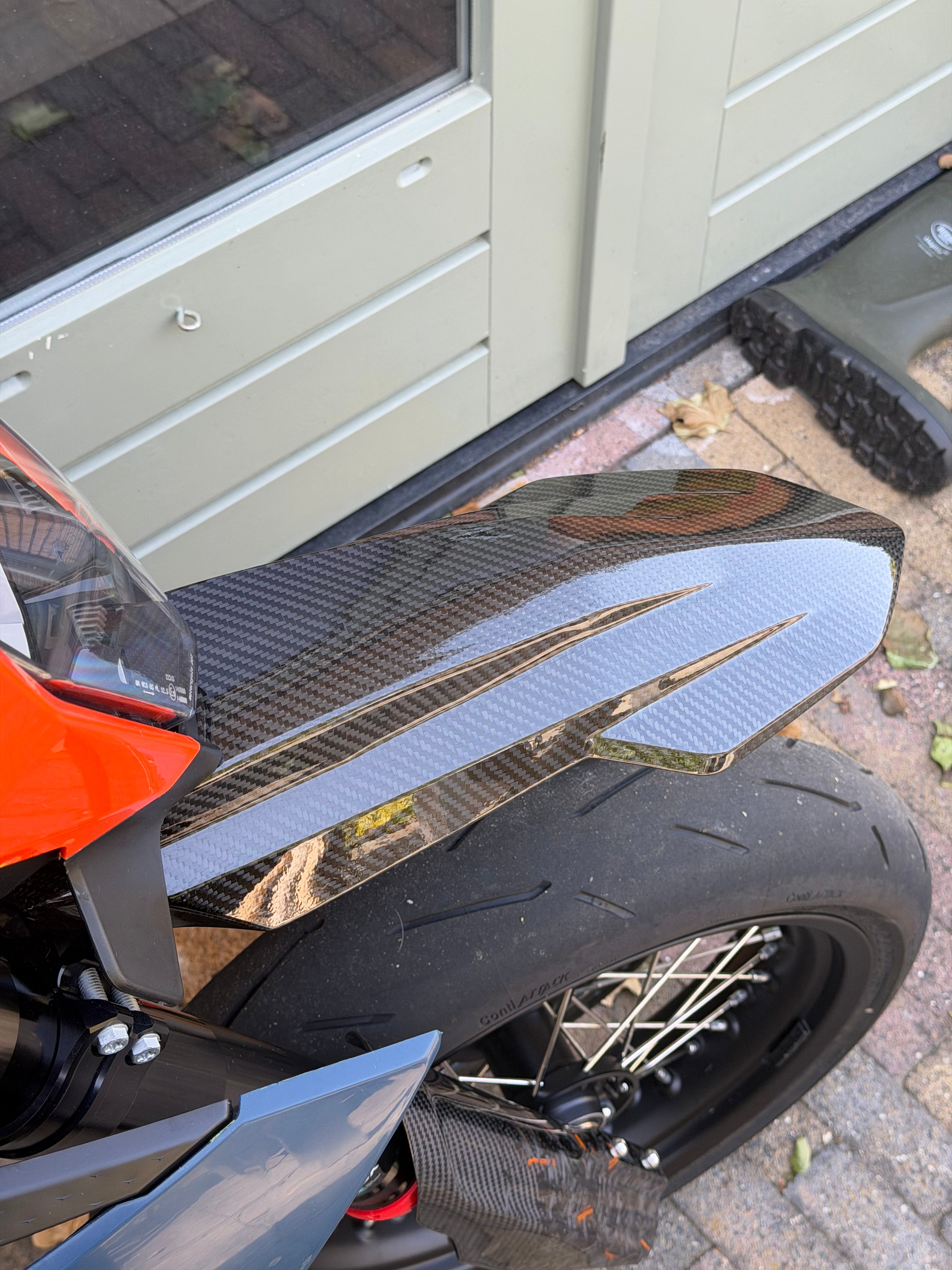 Carbon Fender